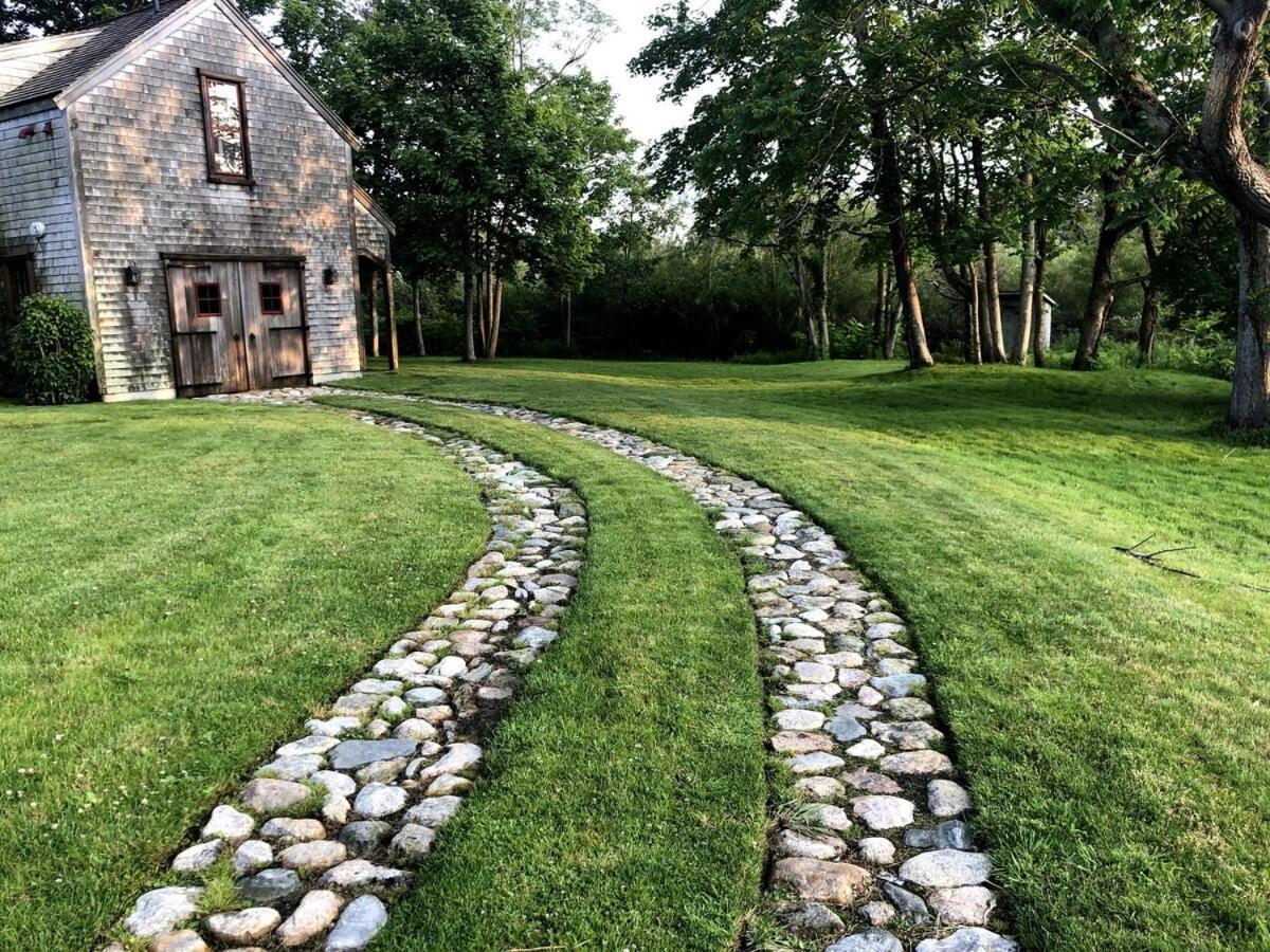 In Town Lily Pond Mini Compound, House And Cottage Nantucket Exterior photo